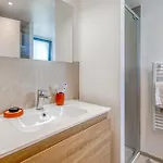 3 Bedroom Beautiful In Semesterbostad *