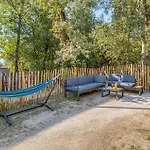3 Bedroom Beautiful In Semesterbostad *